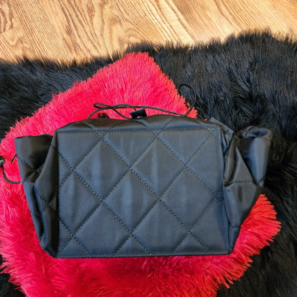 Drawstring Makeup Bag, Large Capacity, Portable Open Lay Flat Bag